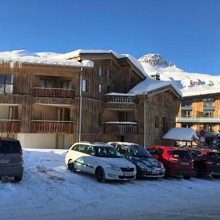 Renove A Le Pour 4 Pers, Proche Pistes Et Commodites - Fr-1-641-17 Apartment