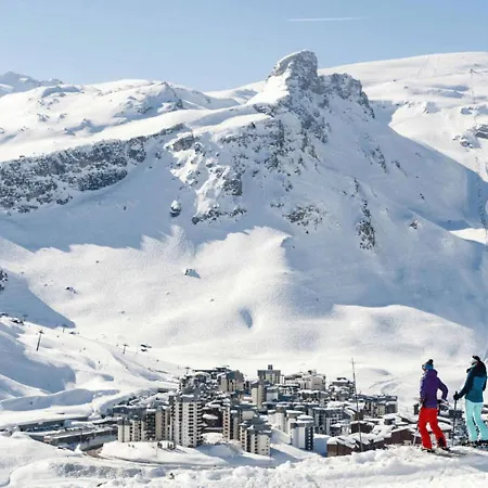 Renove A Le Pour 4 Pers, Proche Pistes Et Commodites - Fr-1-641-17 Apartment *